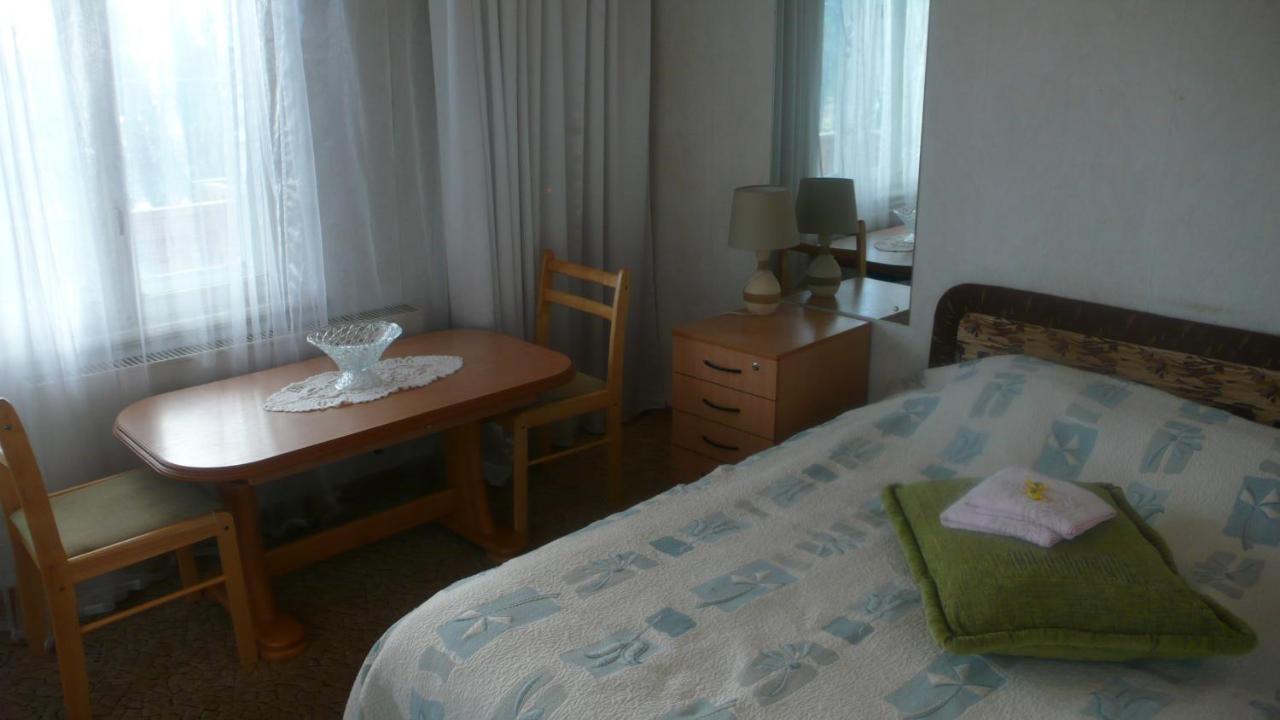 ホテル Privatviesnica Zvaigzne Jūrkalne 部屋 写真